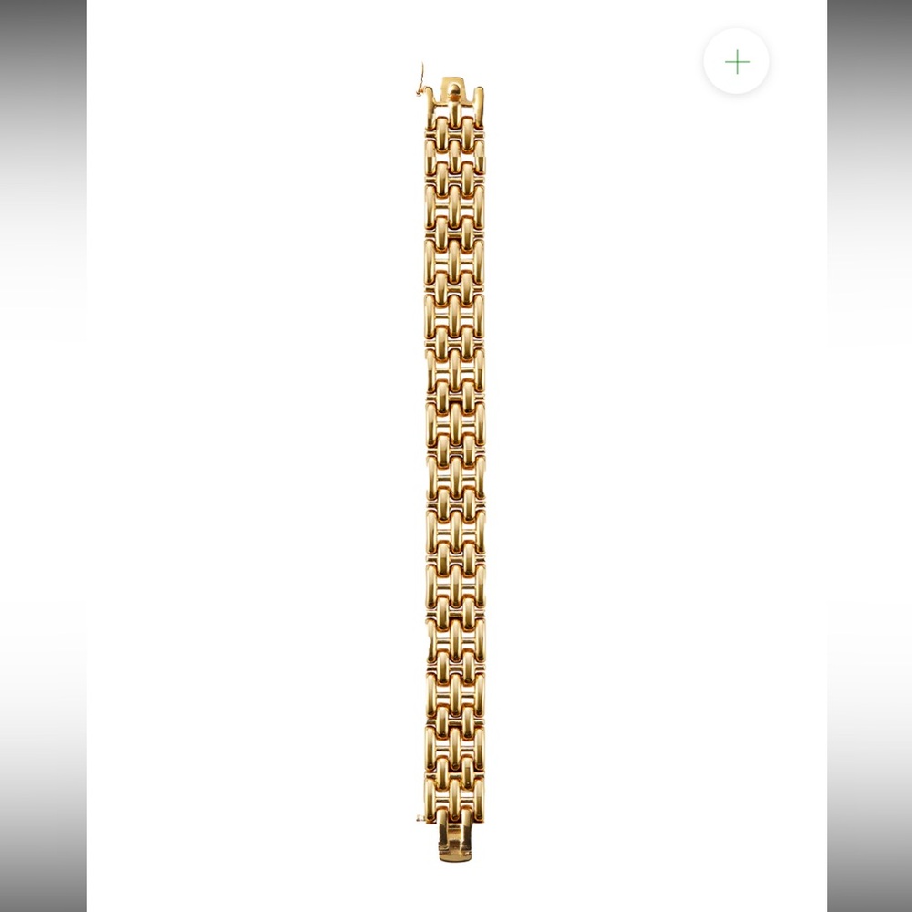 Elegant Gold Bracelet